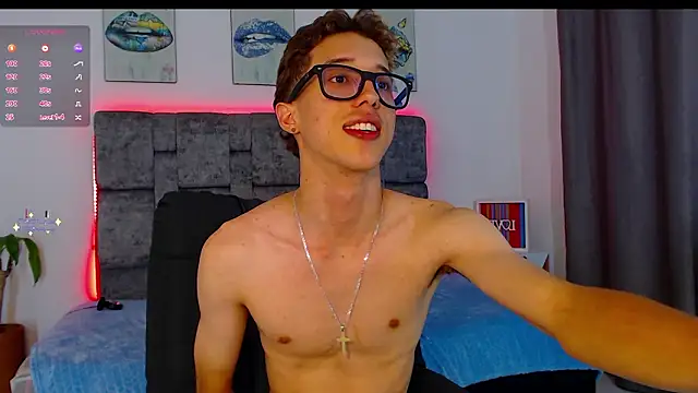 skinny_bigcock02's cam snapshot