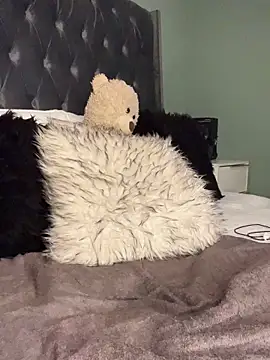 Hot_Mess18's cam snapshot