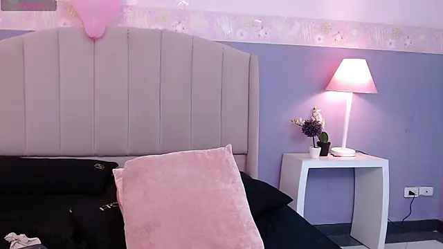 Kateriinx_gh's cam snapshot