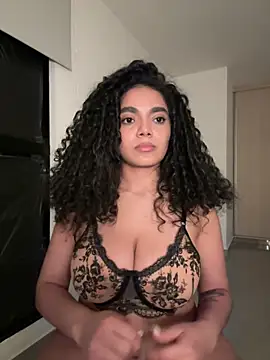 Curlyierr's cam snapshot