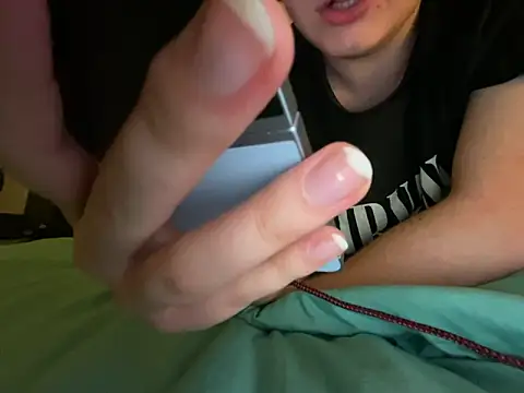 Lenouveau-'s cam snapshot