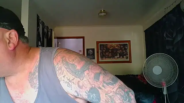 KINKYBLUEYES69's cam snapshot