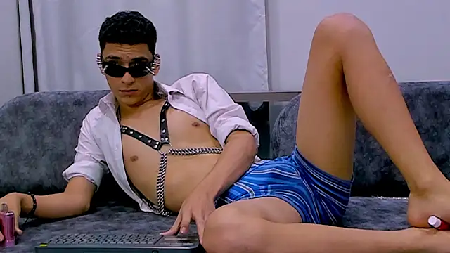 tiian_'s cam snapshot