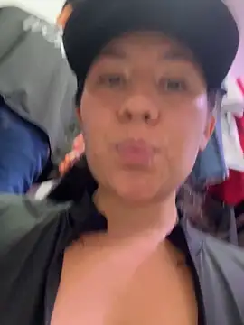 kim_monti's cam snapshot