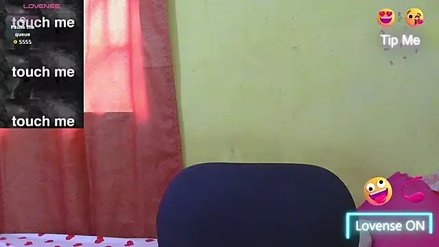 HornyAsian4uxx's cam snapshot