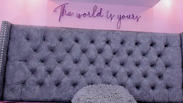 Sophiia_77's cam snapshot