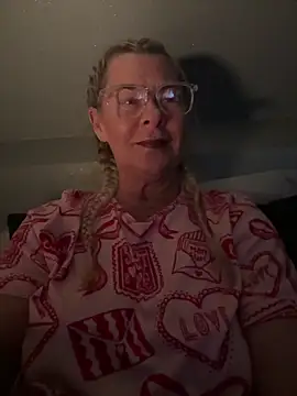 Petite_BlondeX's cam snapshot