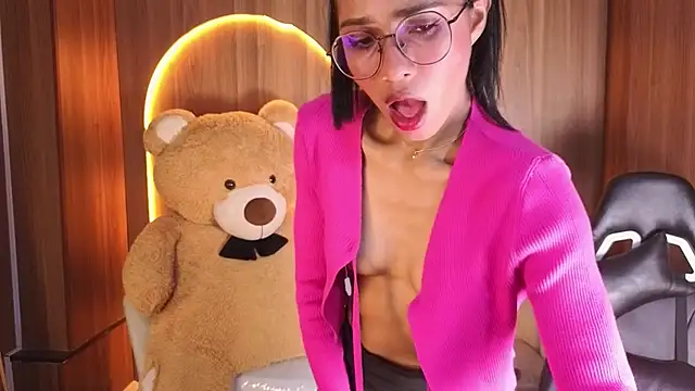 Alina_b_'s cam snapshot