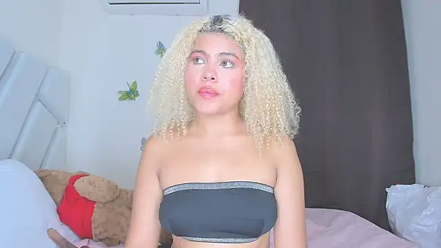 sofiacastillo01 live sex cam