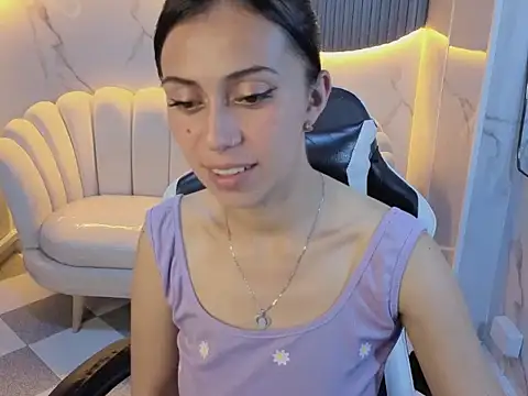 Abby1_b_'s cam snapshot