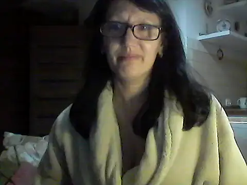 Elena48324's cam snapshot