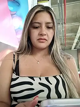 alana_69's cam snapshot