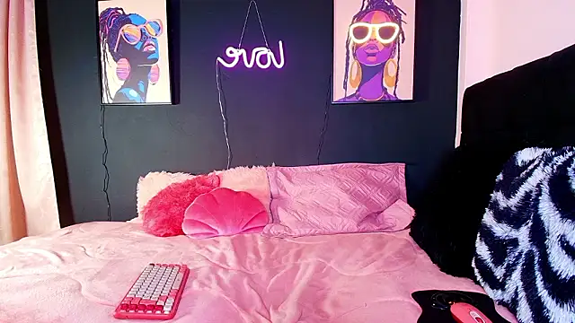 Angel_shiny live sex cam