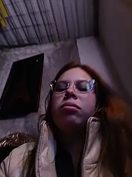 aurora_sky11 live sex cam