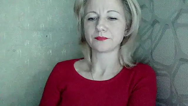 Kitti-Ellison's cam snapshot