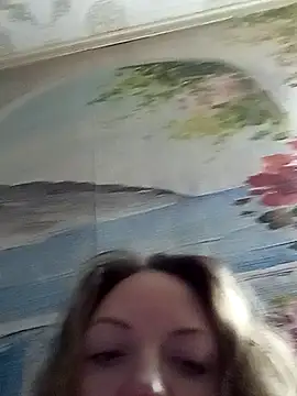 KattyLuuu's cam snapshot