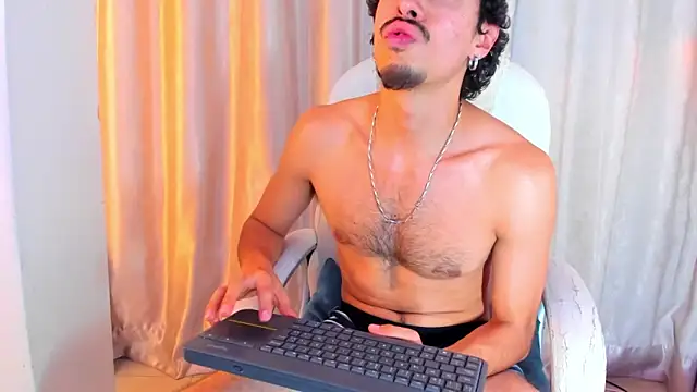 nicopapi_ live sex cam