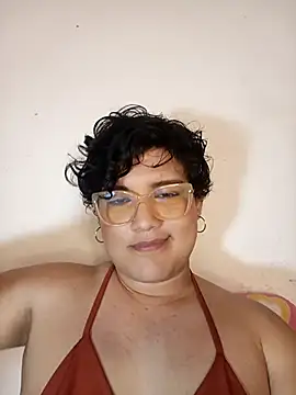 Alice2806 live sex cam