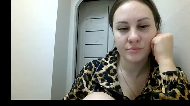 MeadowEyes live sex cam