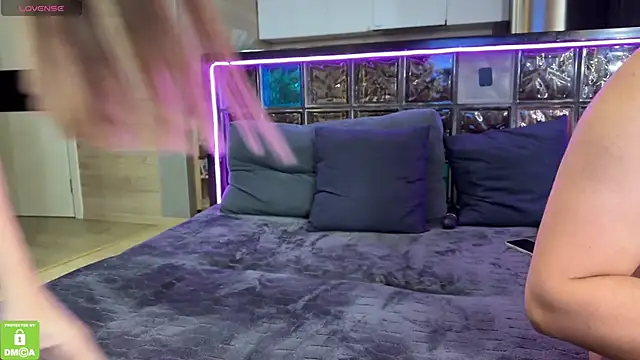 Love-me-miss live sex cam