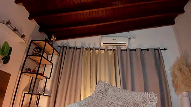 amber_maxwell's cam snapshot