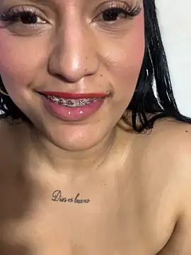 KorinaKovaa's cam snapshot