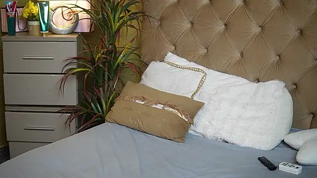 TiffanyTaboo's cam snapshot