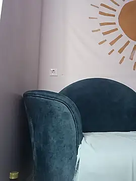 KisaVixen's cam snapshot