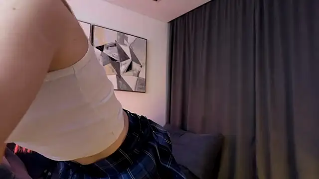 elainelark's cam snapshot