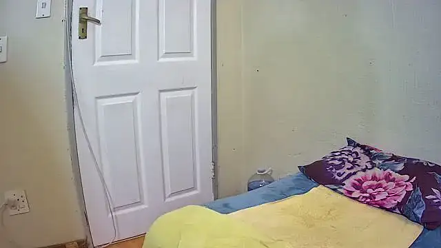 SavageHoney's cam snapshot