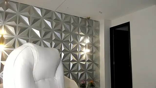 zoerouse_'s cam snapshot