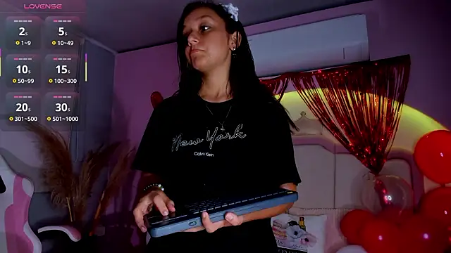 katy_sweet19's cam snapshot