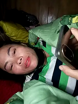 CoMay003's cam snapshot