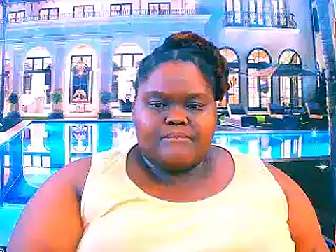 EbonyHotBuns's cam snapshot