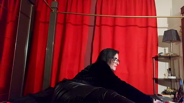 LadyMaxime511's cam snapshot