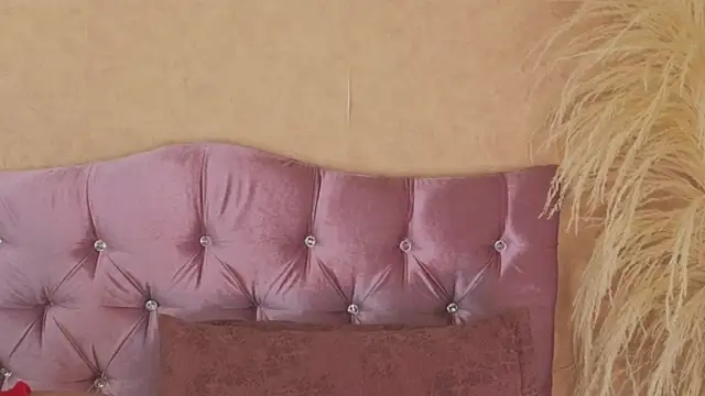 KARINAJTORRES's cam snapshot