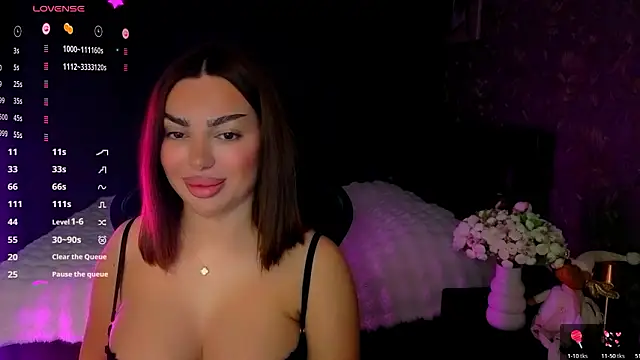 Ayla_Ray's cam snapshot