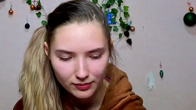 _kikiclark__'s cam snapshot