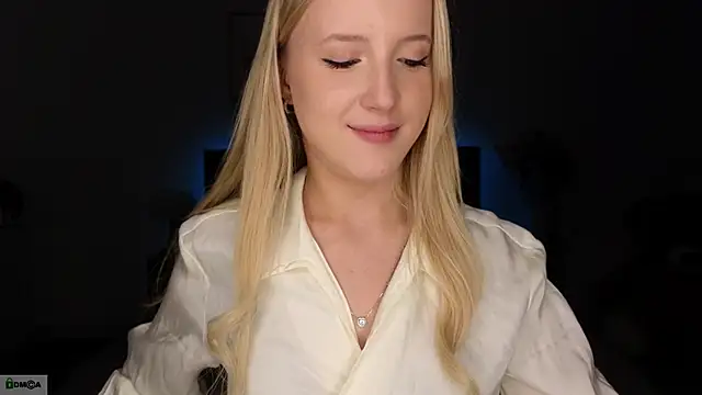 adele_armass's cam snapshot