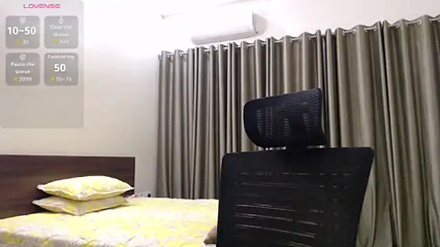 Screen_Queen_xoxo's cam snapshot