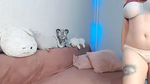 lovely_hayley's cam snapshot