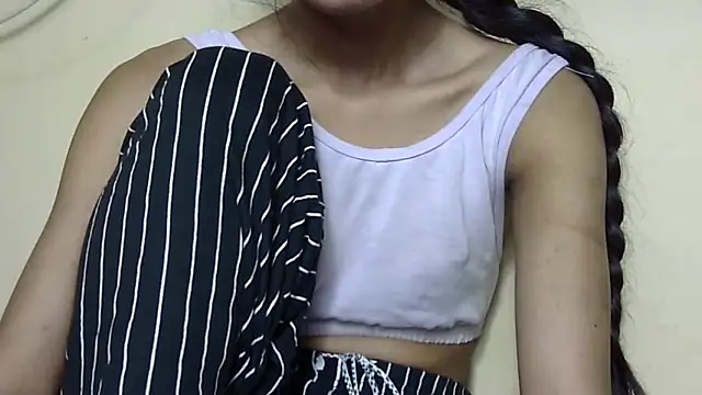 Anu_tiny's cam snapshot