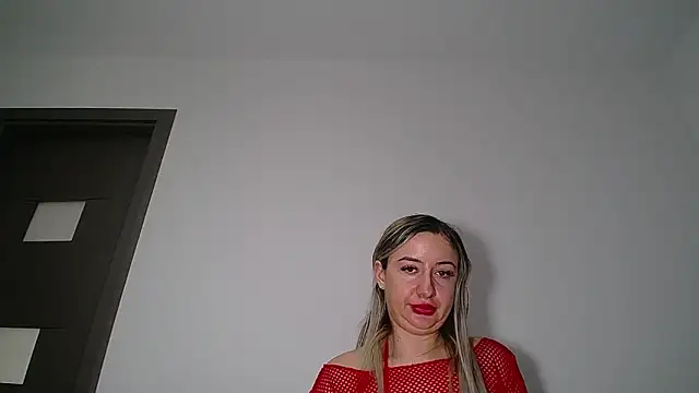 Julianna68 live sex cam