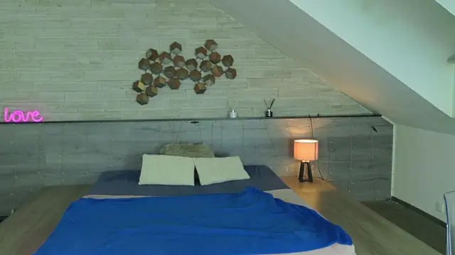 foxxy_milf's cam snapshot