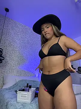 EMILIIA_RICHTER__'s cam snapshot