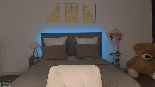 adele_armass's cam snapshot