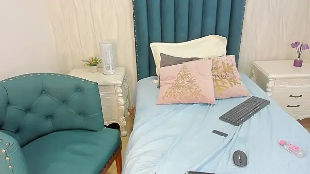 alicia_bond's cam snapshot