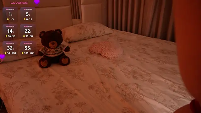 Lilly_Colins's cam snapshot