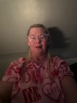 Petite_BlondeX's cam snapshot