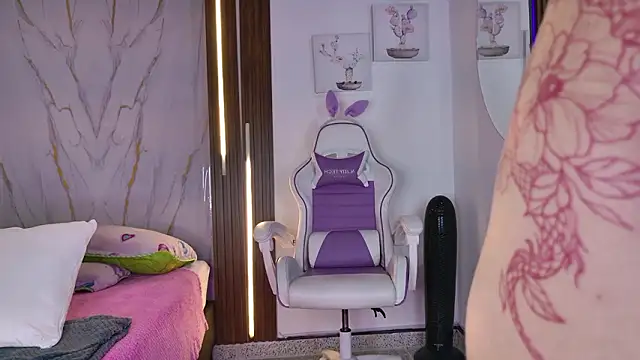 mia_099 live sex cam